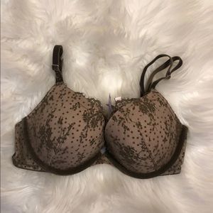 Victoria secret bra 32 D